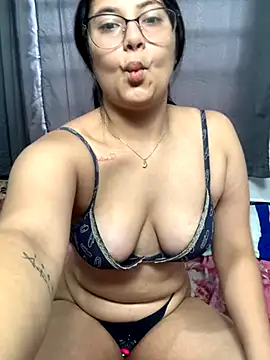 Velma star online show from 11-23-25, 12:16