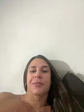 Snapshot of Isabelaa_ chatting on 06-07-26, 02:27 Isabelaa online show from 06-07-26, 02:27