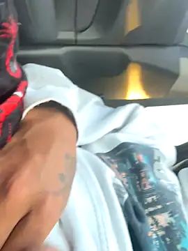 Snapshot of edddy23 chatting on 09-26-25, 03:05 edddy23 online show from 09-26-25, 03:05