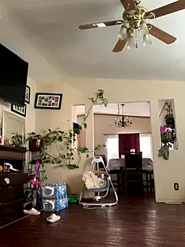 Snapshot of edddy23 chatting on 09-29-25, 08:46 edddy23 online show from 09-29-25, 08:46