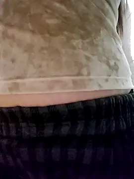 Snapshot of daisylouis chatting on 03-06-26, 01:51 daisylouis online show from 03-06-26, 01:51