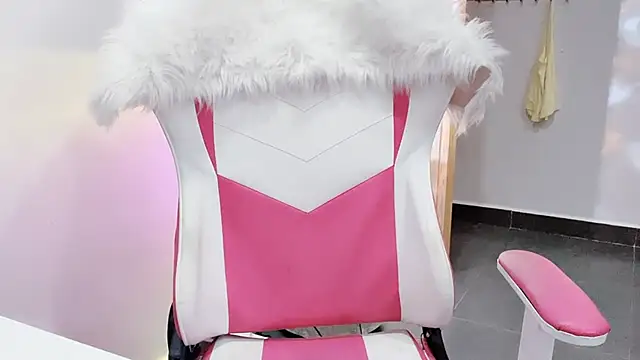 CindyQueen22 online show from 12-20-25, 07:15