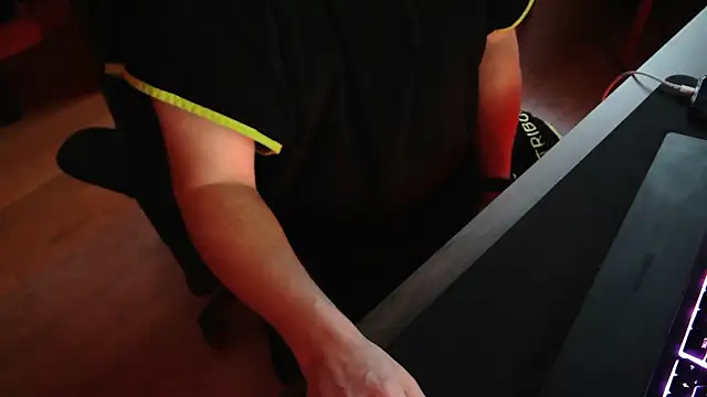 Hairyfred73 online show from 03-29-26, 05:51