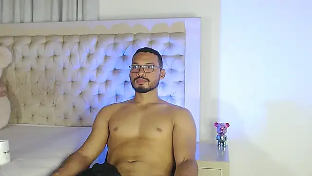 Snapshot of marcusblade chatting on 12-01-25, 10:26 marcusblade online show from 12-01-25, 10:26