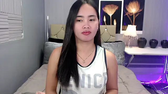 fuckdoll amber online show from 05-04-26, 06:37