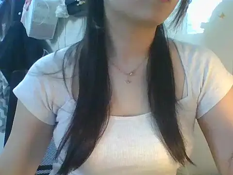 Linzly online show from 05-31-26, 02:42