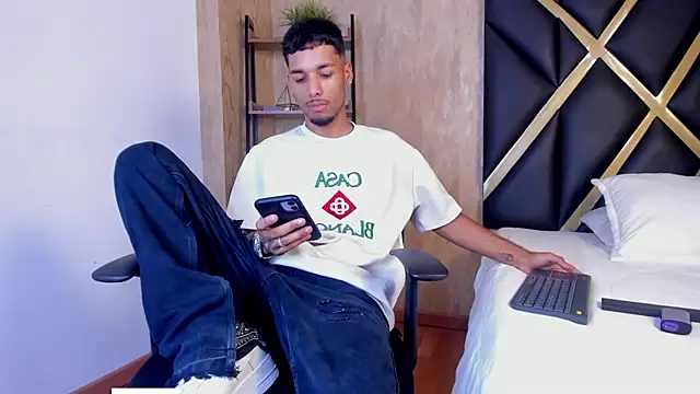 Thiagoferreti online show from 02-20-26, 03:25