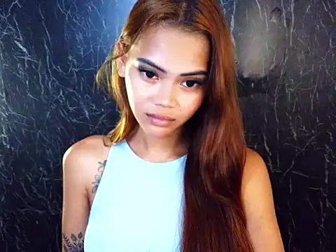 ur holly lexie online show from 12-04-25, 05:32