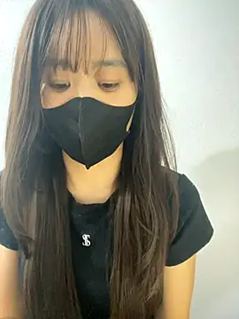 Snapshot of Lucy217 chatting on 11-10-25, 12:37 Lucy217 online show from 11-10-25, 12:37