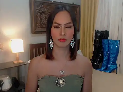 Nathalieheartt online show from 11-12-25, 02:23