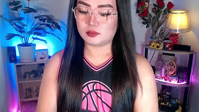 YourSweet-mich online show from 09-28-25, 05:35