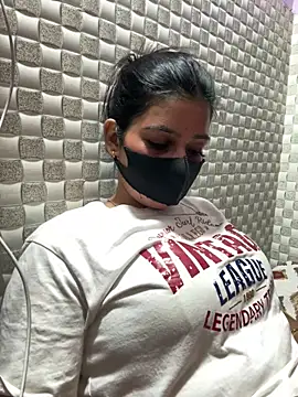 Hot Jaanvi  online show from 04-23-26, 04:09