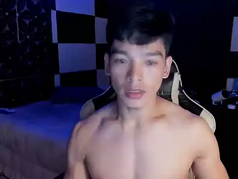 Snapshot of AsianHotBODYY chatting on 09-12-25, 01:55 AsianHotBODYY online show from 09-12-25, 01:55