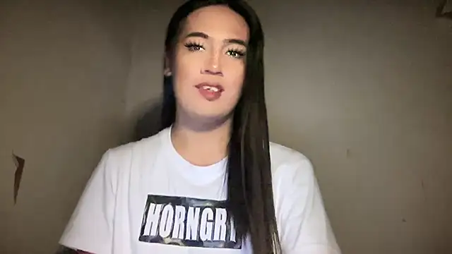 Snapshot of fallon_empress143 chatting on 11-07-25, 06:41 fallon empress143 online show from 11-07-25, 06:41