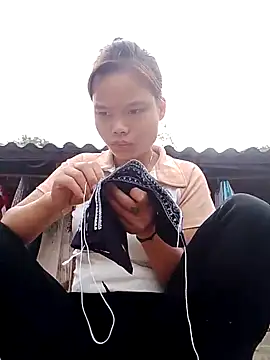 Snapshot of CloudyChu chatting on 09-18-25, 01:40 CloudyChu online show from 09-18-25, 01:40