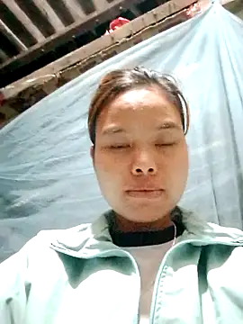 Snapshot of CloudyChu chatting on 11-03-25, 06:03 CloudyChu online show from 11-03-25, 06:03