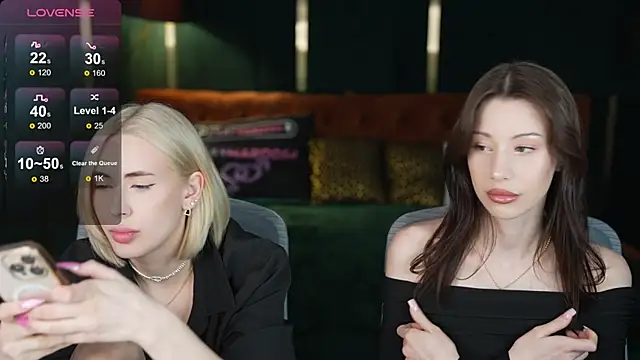 Selena Glow online show from 02-26-26, 07:13