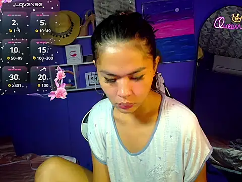 urgirljane online show from 06-14-26, 10:34