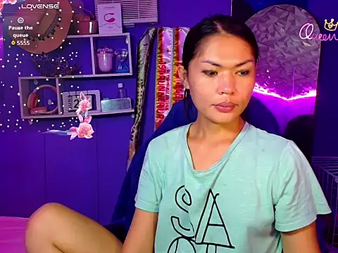 urgirljane online show from 06-27-26, 10:09