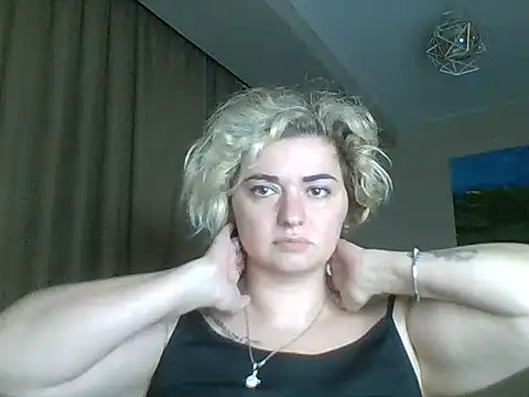 Snapshot of Wymini chatting on 09-19-25, 09:15 Wymini online show from 09-19-25, 09:15