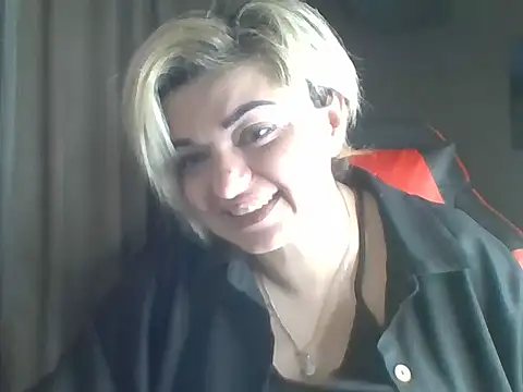 Snapshot of Wymini chatting on 09-25-25, 08:45 Wymini online show from 09-25-25, 08:45