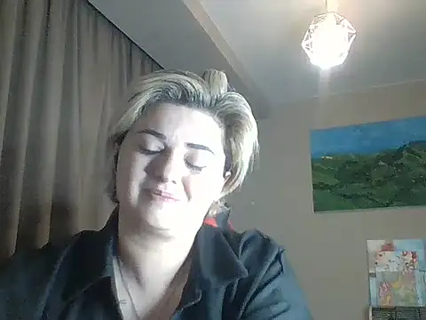 Snapshot of Wymini chatting on 09-27-25, 09:20 Wymini online show from 09-27-25, 09:20