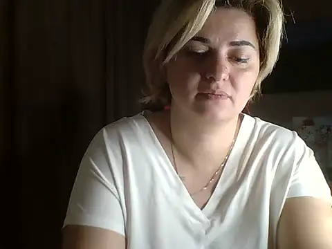 Snapshot of Wymini chatting on 09-30-25, 10:48 Wymini online show from 09-30-25, 10:48