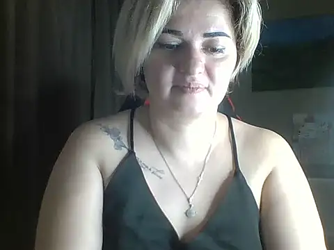 Snapshot of Wymini chatting on 10-03-25, 10:18 Wymini online show from 10-03-25, 10:18