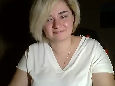 Snapshot of Wymini chatting on 10-05-25, 09:34 Wymini online show from 10-05-25, 09:34