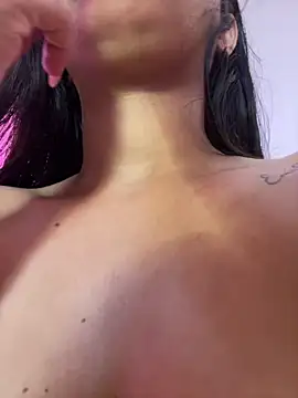 Luna 20x online show from 04-08-26, 06:41