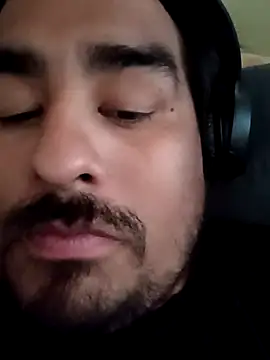 Snapshot of Matty_G88 chatting on 09-29-25, 08:35 Matty G88 online show from 09-29-25, 08:35