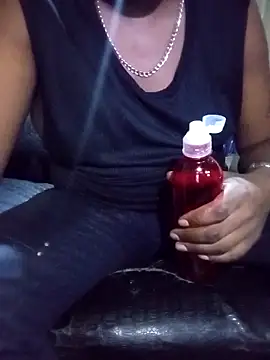 OnlyMoneyIwanT online show from 02-25-26, 01:43