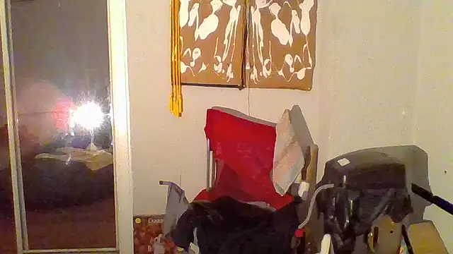 Snapshot of JezOne555 chatting on 12-05-25, 12:58 JezOne555 online show from 12-05-25, 12:58