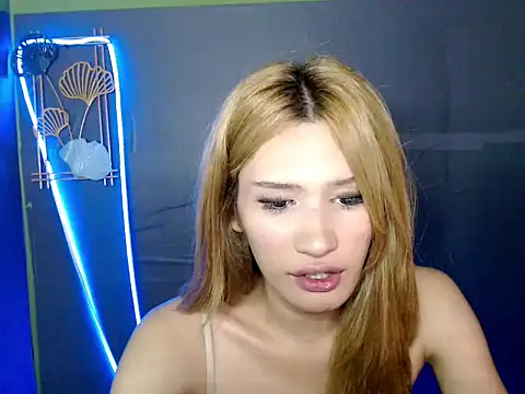 Snapshot of SerenaCortesi chatting on 09-24-25, 04:10 SerenaCortesi online show from 09-24-25, 04:10
