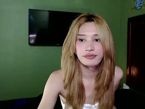 Snapshot of SerenaCortesi chatting on 09-29-25, 05:07 SerenaCortesi online show from 09-29-25, 05:07