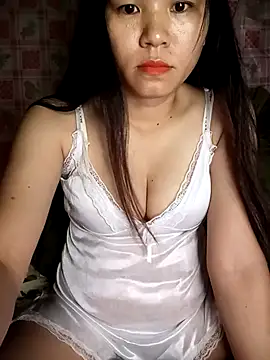 Snapshot of Ladygirl_x chatting on 10-16-25, 04:52 Ladygirl x online show from 10-16-25, 04:52