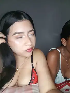 Snapshot of Chloe_Sky_love chatting on 05-19-26, 03:46 Chloe Sky love online show from 05-19-26, 03:46