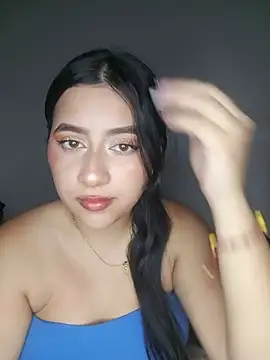 Snapshot of Chloe_Sky_love chatting on 05-20-26, 03:34 Chloe Sky love online show from 05-20-26, 03:34