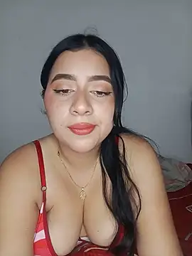 Snapshot of Chloe_Sky_love chatting on 05-21-26, 04:08 Chloe Sky love online show from 05-21-26, 04:08
