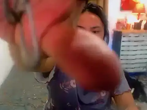 Snapshot of majesticCelina chatting on 09-23-25, 07:33 majesticCelina online show from 09-23-25, 07:33