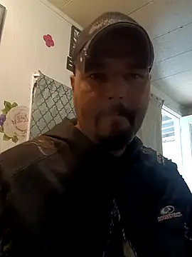 Snapshot of DouginWv chatting on 05-16-26, 03:44 DouginWv online show from 05-16-26, 03:44