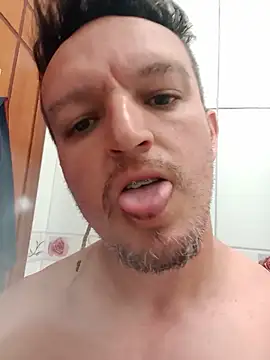 Suamulherfeliz online show from 07-18-26, 03:05