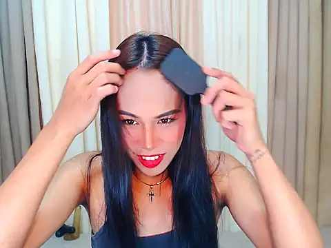 Savanna White online show from 11-18-25, 08:13