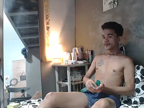 Snapshot of Natsboii chatting on 07-14-26, 12:55 Natsboii online show from 07-14-26, 12:55