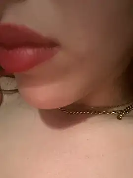 Mimisixo online show from 05-16-26, 12:18