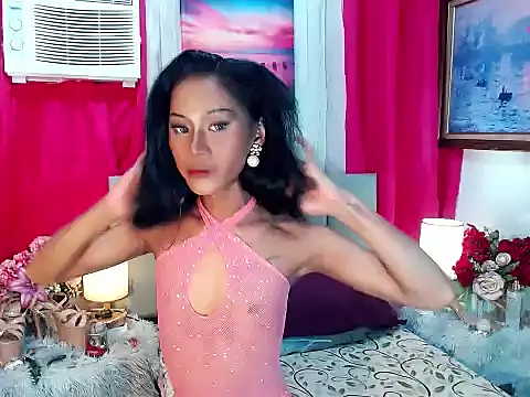 sassylatina online show from 11-21-25, 04:49