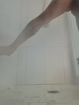 Snapshot of Cnutt310 chatting on 11-05-25, 08:53 Cnutt310 online show from 11-05-25, 08:53