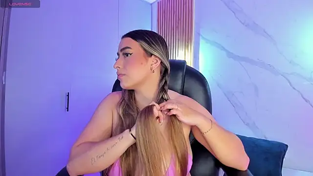 KYLIE JONES6 online show from 11-04-25, 03:27