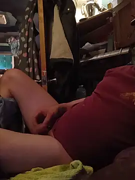 Snapshot of Twoslipperywhenwett chatting on 11-18-25, 06:45 Twoslipperywhenwett online show from 11-18-25, 06:45