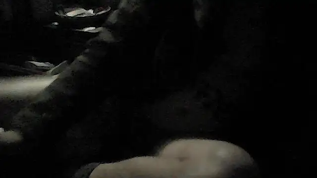 Snapshot of Twoslipperywhenwett chatting on 11-20-25, 07:35 Twoslipperywhenwett online show from 11-20-25, 07:35